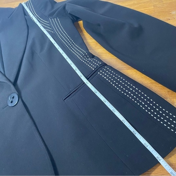 Andy Thê-Anh Canadian Designer Black Blazer Size 6 - Picture 6 of 10